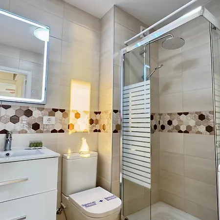 New The Terrace By The Sea -infinity Views & Aircond- Comodoro, Cristianos, Tenerife Apartamento *
