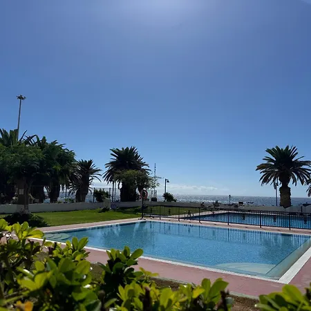 아파트 New The Terrace By The Sea -infinity Views & Air Cond- Comodoro, Cristianos, Tenerife 로스크리스티아노스