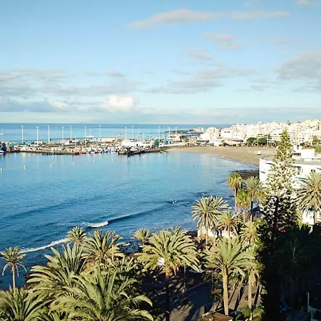 Apartamento New The Terrace By The Sea -infinity Views & Aircond- Comodoro, Cristianos, Tenerife