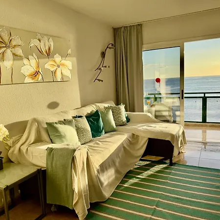 New The Terrace By The Sea -infinity Views & Air Cond- Comodoro, Cristianos, Tenerife * 로스크리스티아노스