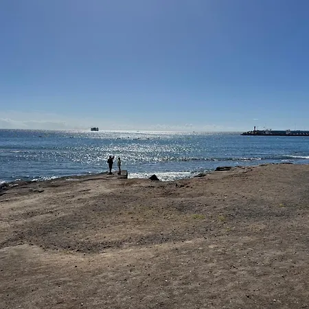 아파트 New The Terrace By The Sea -infinity Views & Air Cond- Comodoro, Cristianos, Tenerife 로스크리스티아노스